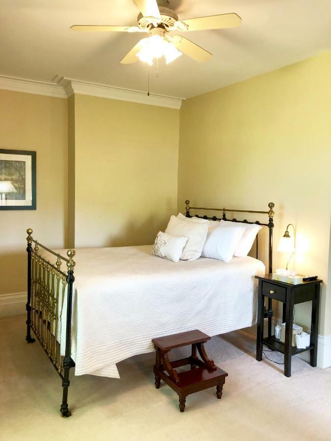 Evangeline Inn & Motel Grand-Pre ภายนอก รูปภาพ